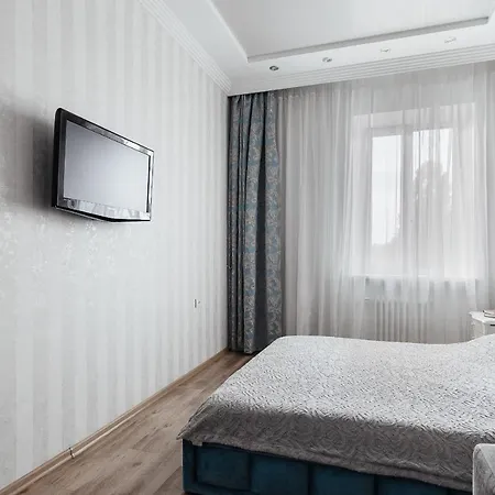 2 Bedroom On Deribasovskaya Str. Odessa
