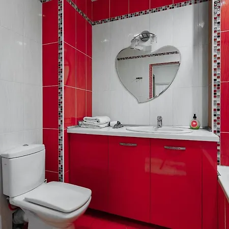 2 Bedroom On Deribasovskaya Str.
