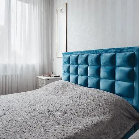2 Bedroom On Deribasovskaya Str. *